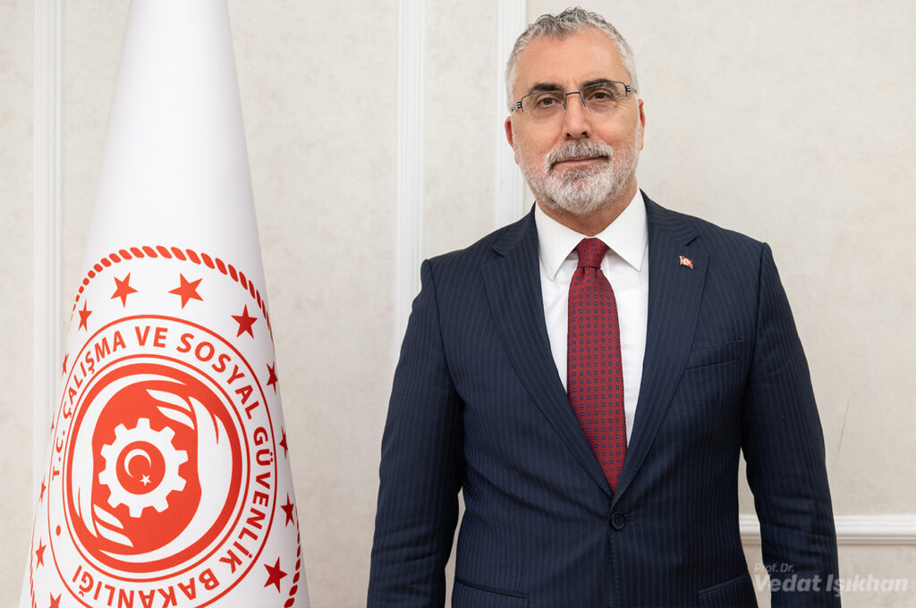 Vedat Işıkhan Sivas'ta Kadın İstihdamı Programına Katıldı