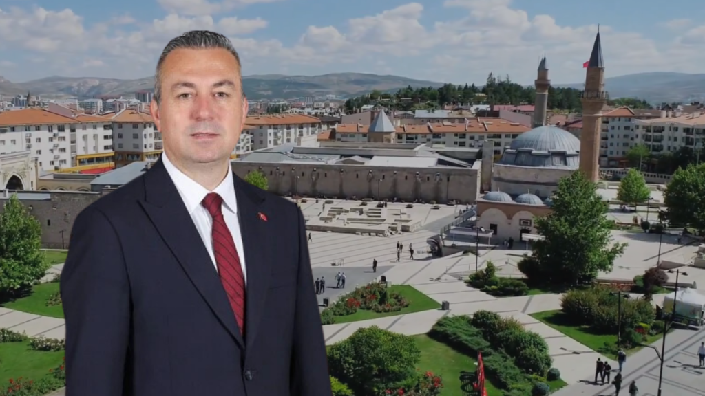 Şehre Kadın Eli Değecek