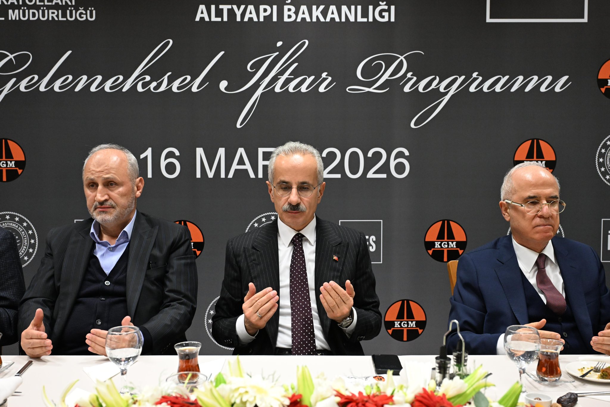 Bakan Uraloğlu’ndan İNTES İftarında Önemli Açıklamalar: “Zengezur ve Kalkınma Yolu Riskleri Azaltacak”