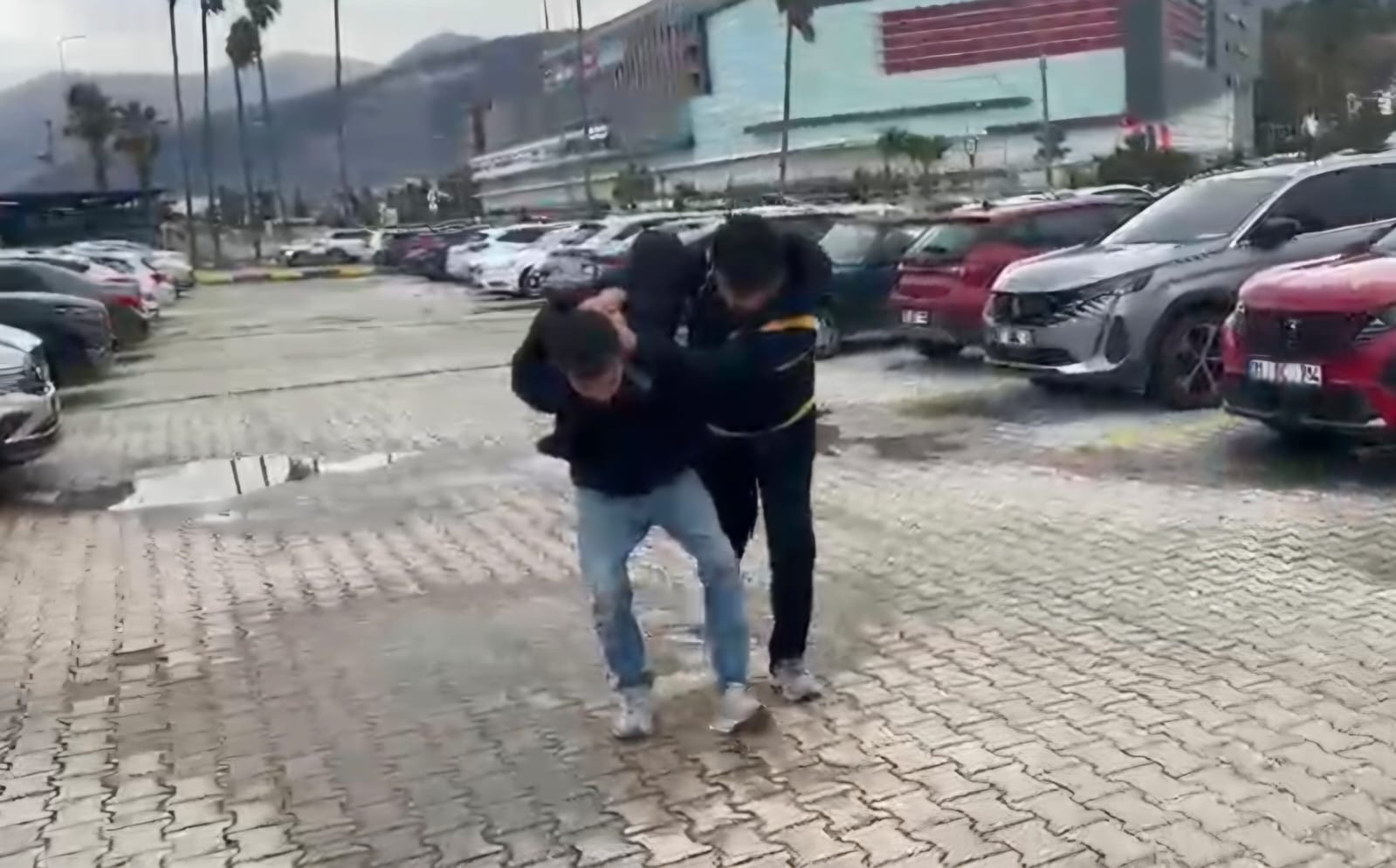 Petrol Tuvaletinde Gizli Çekim