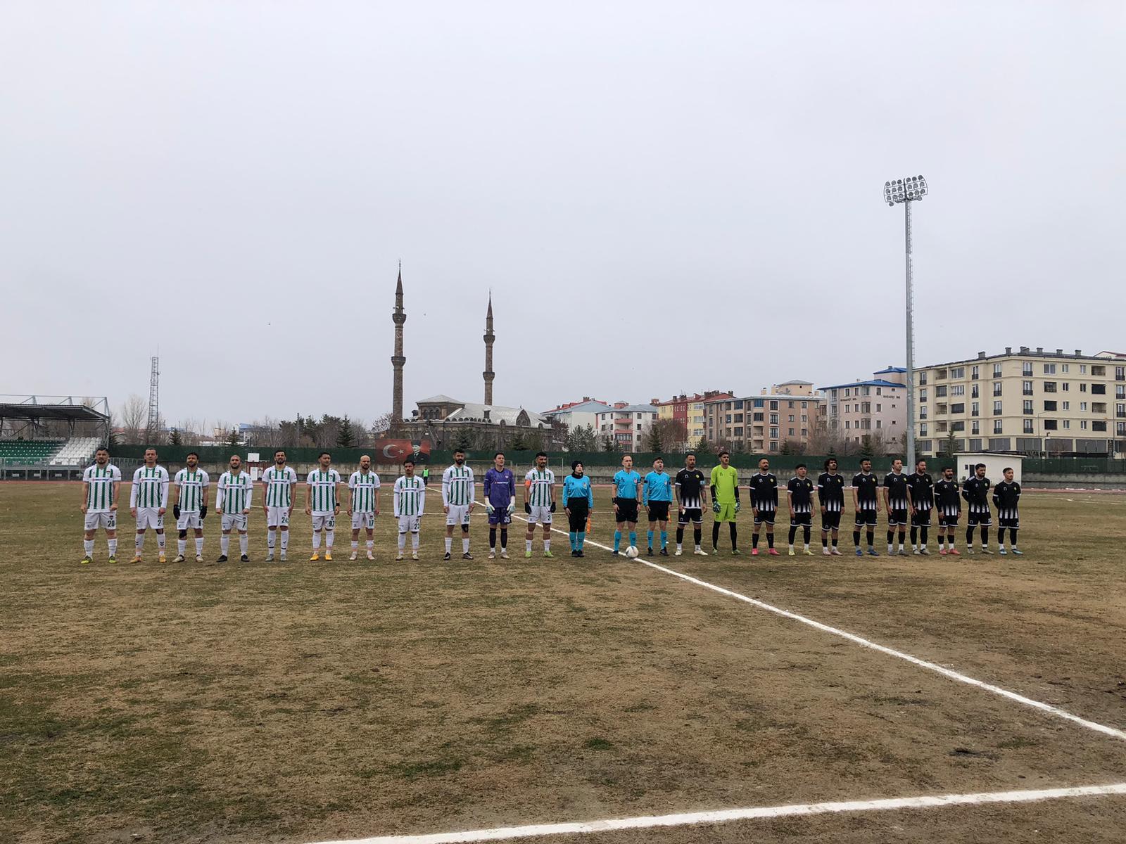 Kars 36 Spor, kendi evinde oynadığı Nusaybin Belediyespor karşısında yüzü güldü
