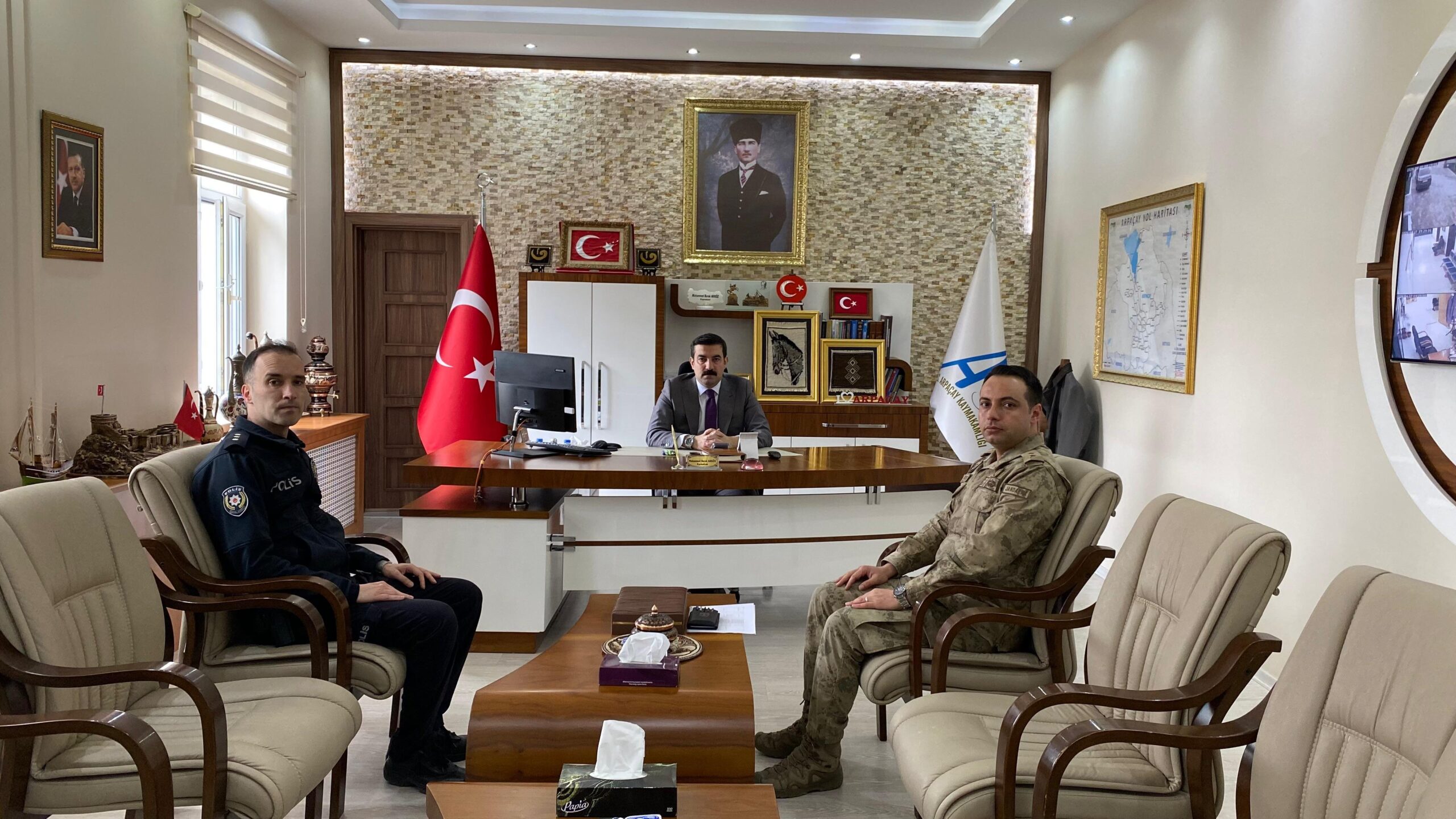 Arpaçay’da Asayiş ve Güvenlik Toplantısı Gerçekleştirildi