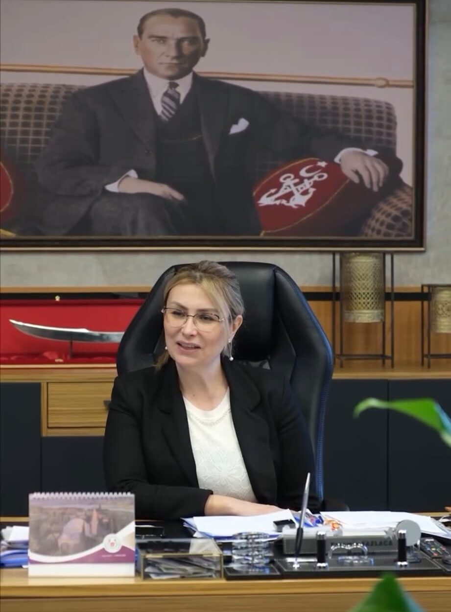 Yasemin Fazlaca Makamını Geleceğin Teminatı Çocuklara Devretti