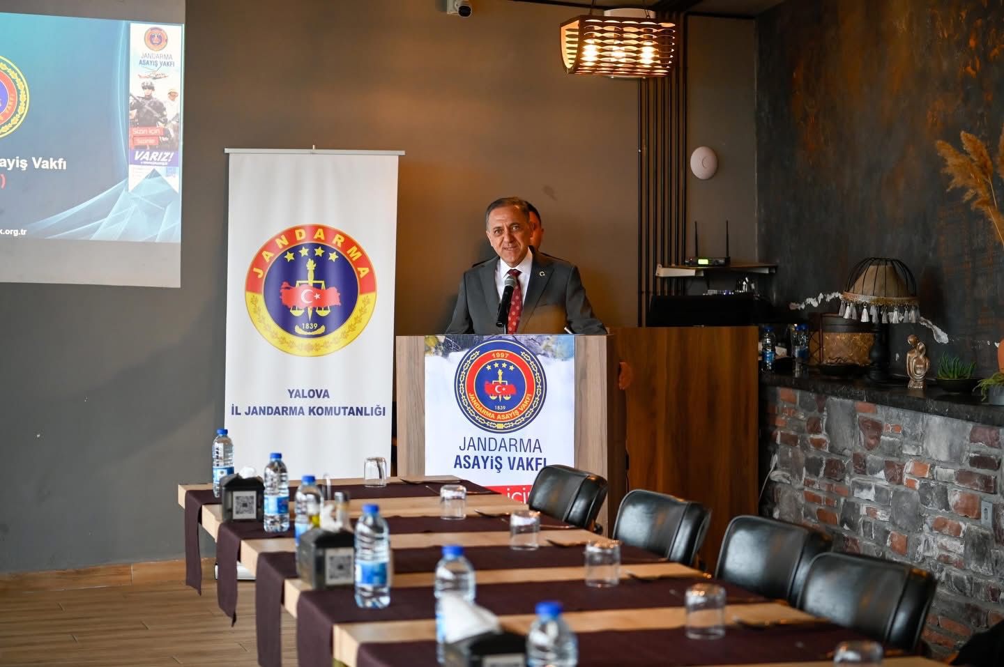 Yalova’da Jandarma Asayiş Vakfı Toplantısı Gerçekleştirildi