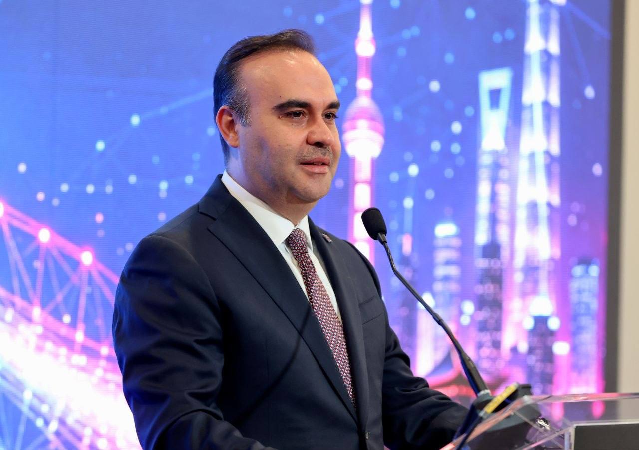 Bakan Kacır’dan Bilim Olimpiyatları’nda Madalya Kazanan Gençlere Tebrik: Gençlerimiz Yine Madalyalarla Döndüler