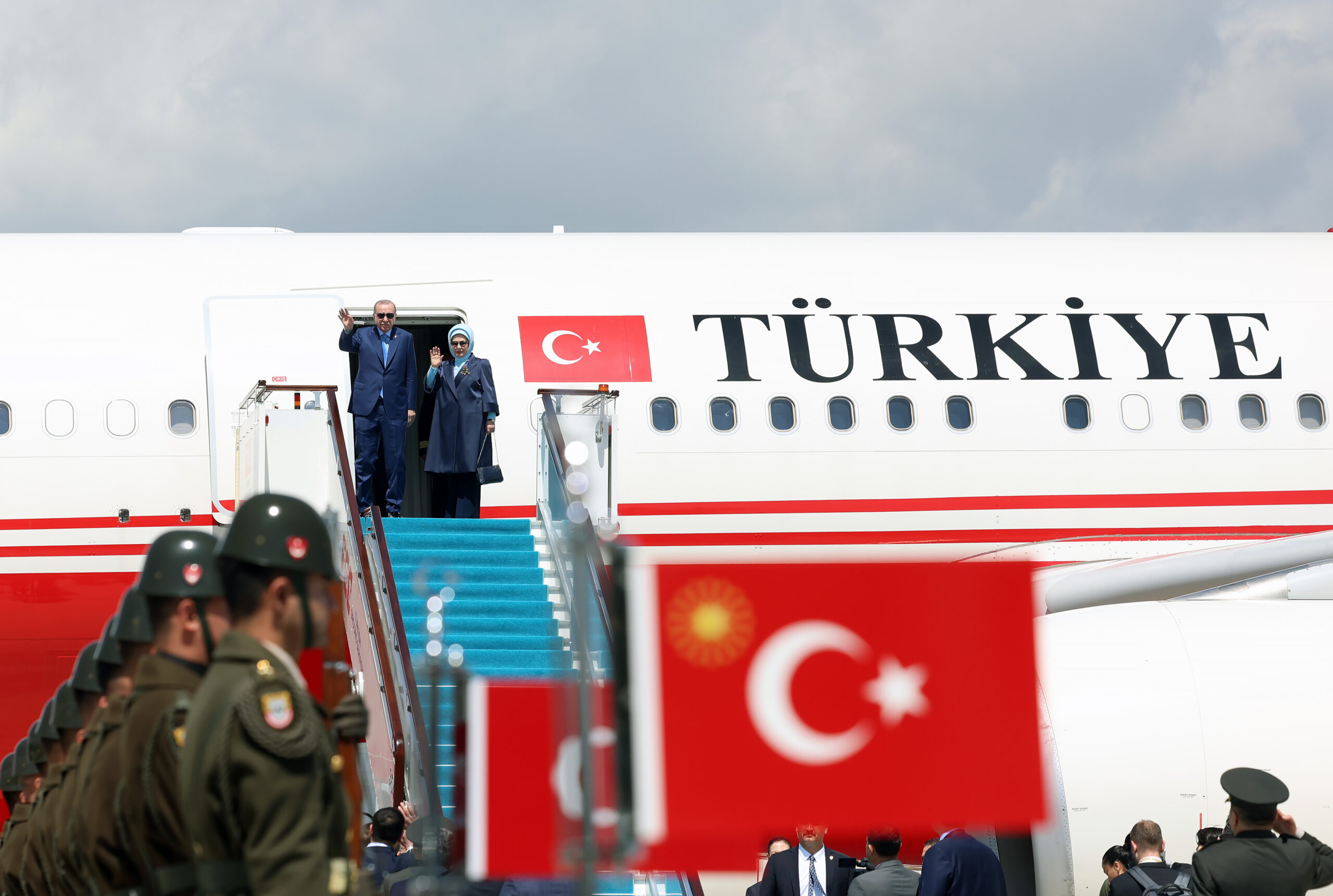 Cumhurbaşkanı Erdoğan Resmi Temaslarda Bulunmak Üzere Kazakistan’a Gitti