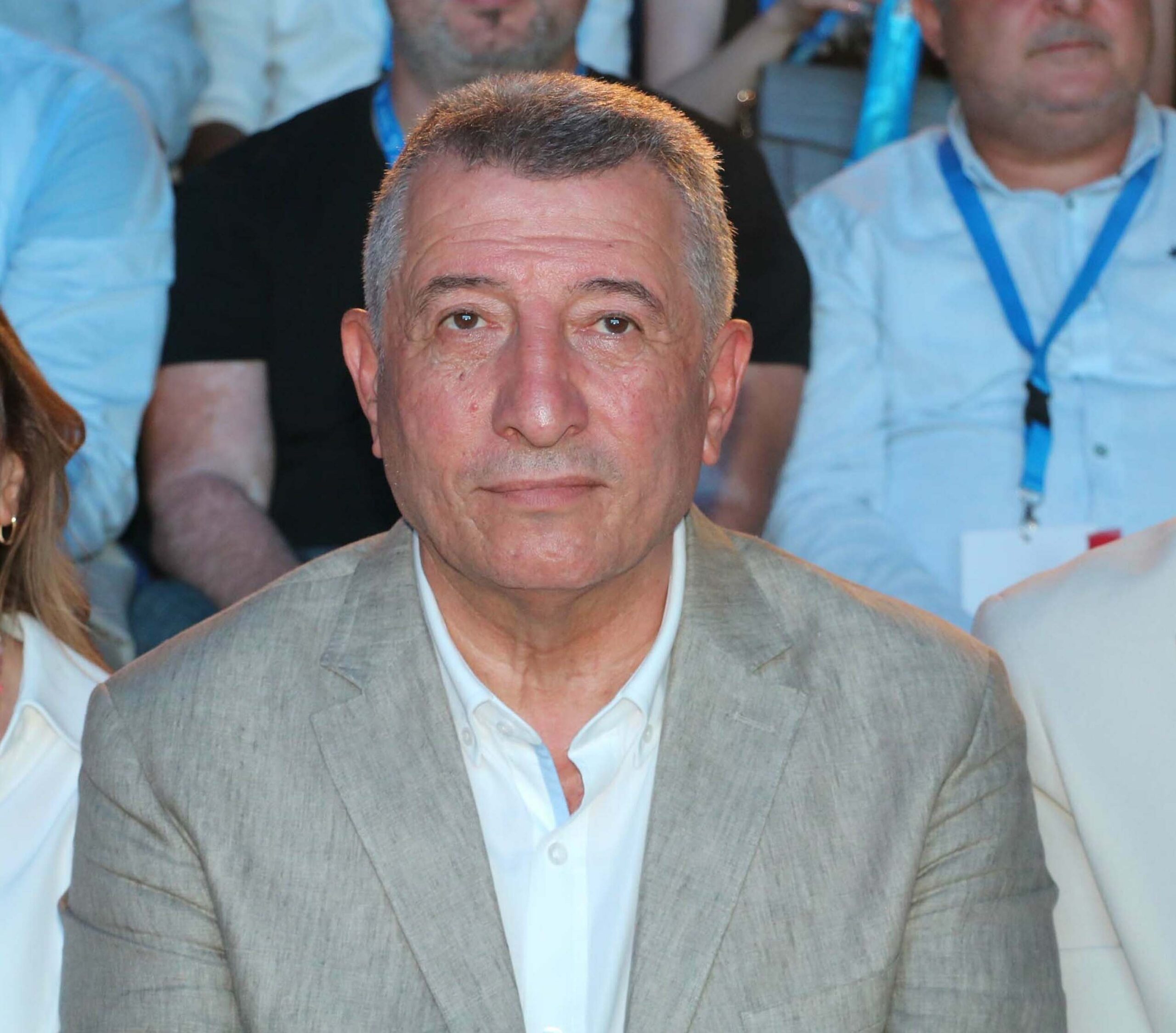 Başkan Mustafa Günay Dahil 5 Kişi Gözaltına Alındı: İzmir’de Belediye Operasyonu