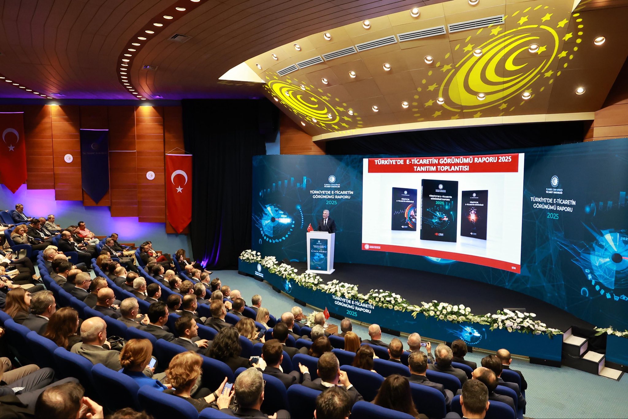 Türkiye’nin E-Ticaret Hacmi 4,5 Trilyon Lirayı Aşarak Rekor Kırdı
