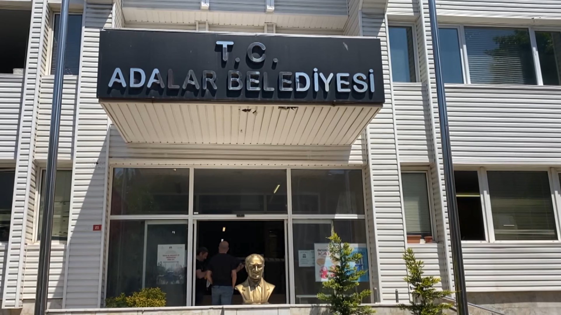 Adalar Belediyesi’ne Rüşvet Ve Kaçak Yapılaşma Soruşturması: Belediye Başkanı Dahil 41 Gözaltı
