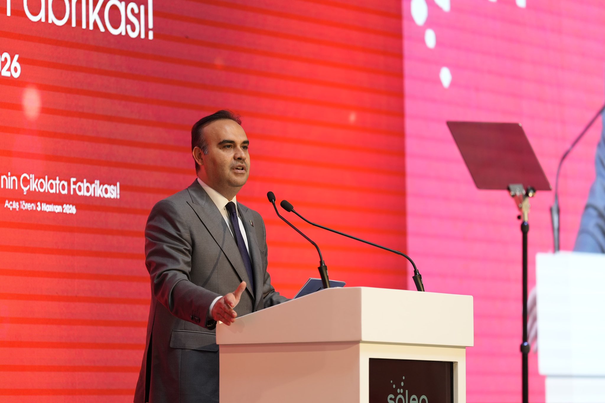 Sanayi ve Teknoloji Bakanı Mehmet Fatih Kacır Gaziantep’te Şölen Çikolata’nın Yeni Üretim Tesisini Açtı