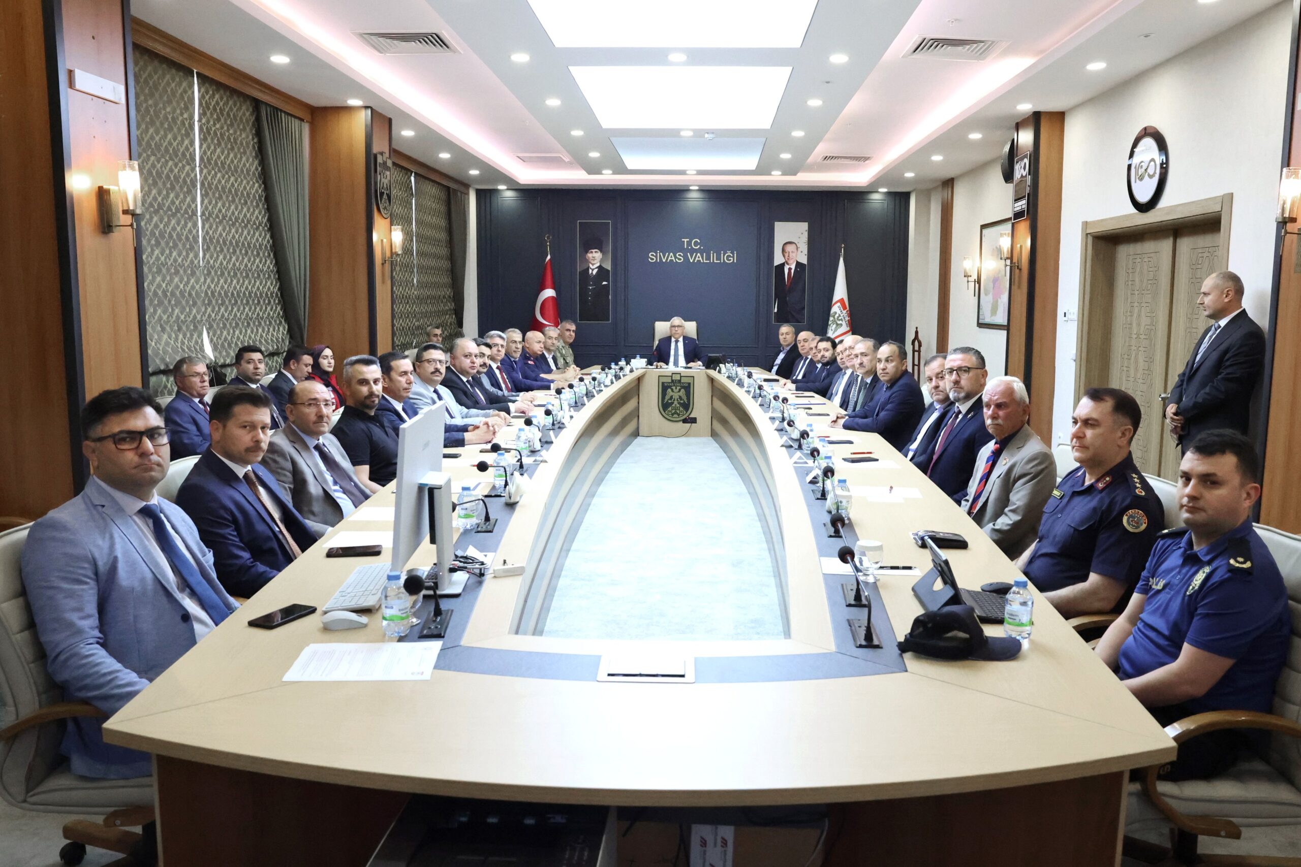 15 Temmuz Anma Programları Ve Kaymakamlar İçin Veda Kabulü Toplantısı Düzenlendi