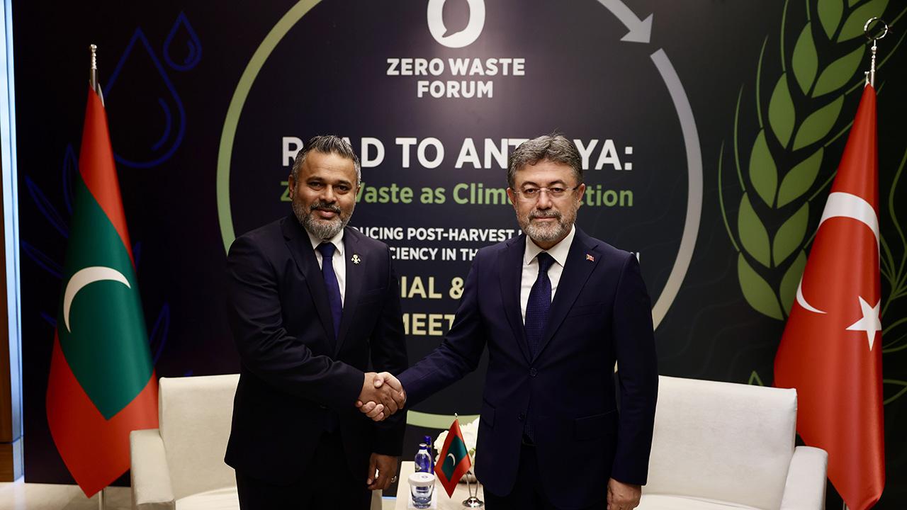 Bakan Yumaklı, Sıfır Atık Forumu 2026 Kapsamında Yeni İş Birliklerinin Temellerini Attı