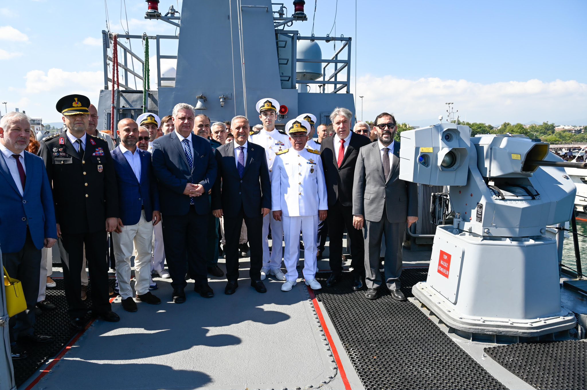 Yalova’nın Kurtuluşunun 105. Yılı Coşkuyla Kutlandı: Vali Dr. Ahmet Hamdi Usta Tören ve TCG Tuzla Ziyaretine Katıldı